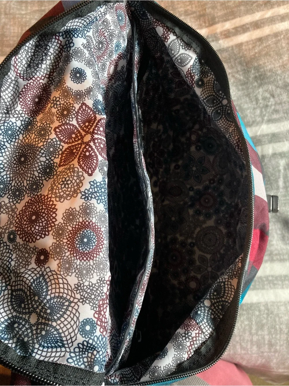 New Dakine Brooke Messenger Bag with Separate Padded Laptop Compartment
